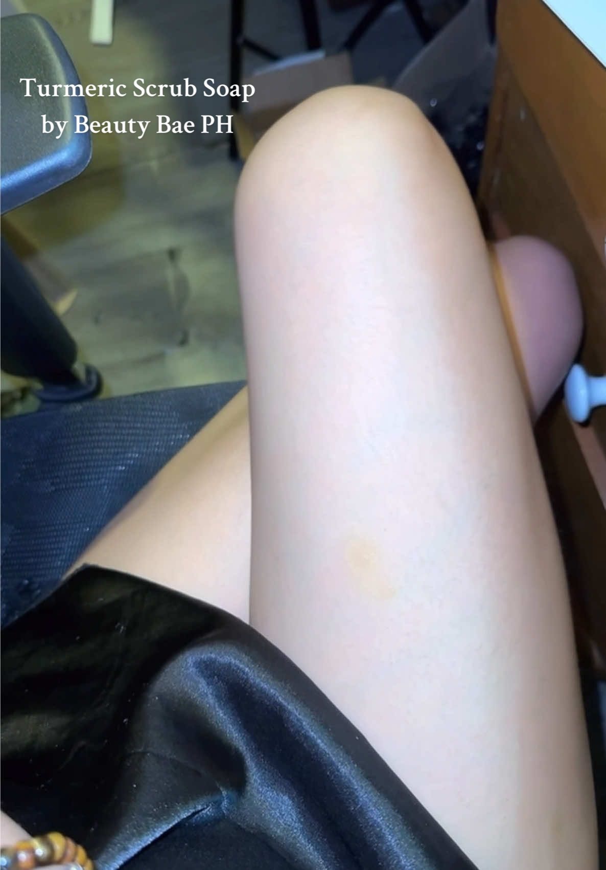 ✨ “Secret to Bright & Glowing Skin?”🌻💛 #TurmericSoap #SkincarePH #GlowUp #TikTokMadeMeBuyIt #NaturalBeauty #SelfCare✨ @BeautyBae PH #turmericsoap #turmericscrubsoap #naturalsoap 