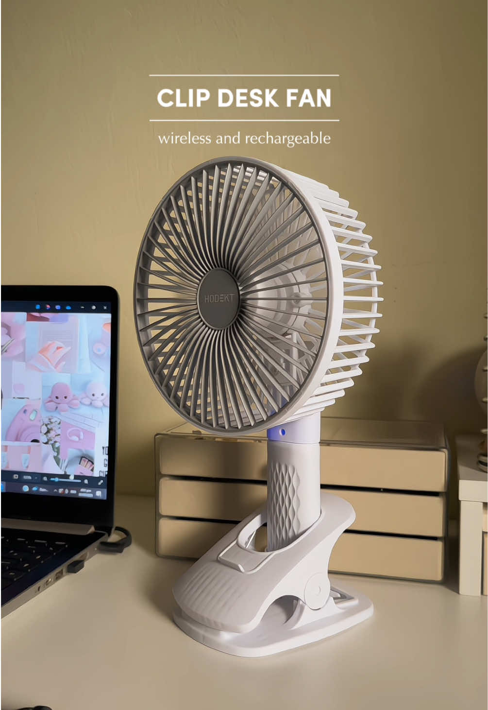 Eto talaga yung hinahanap ko na desk fan yung flexible, and finally meron si HODEKT!! ✨💛 #deskfan #minifan #minifanportable #wirelessfan #workfromhome #hodekt #clipfan 