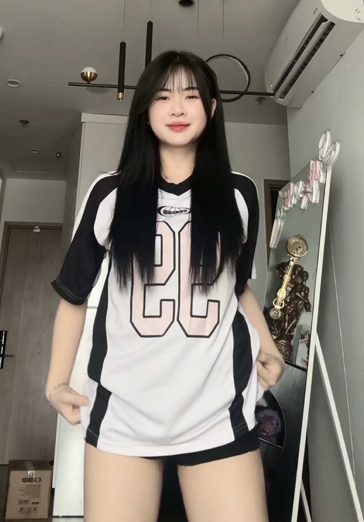 🗣️ quen nháy mắt luôn rồi (Dc:me)