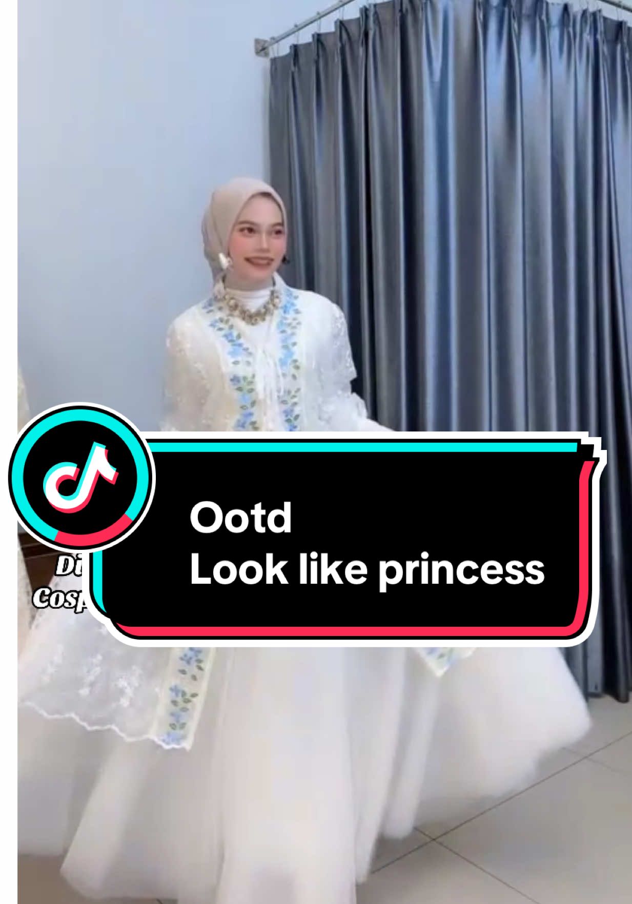 Oufit ala princess ada di keranjang kuning #outerkondangan 