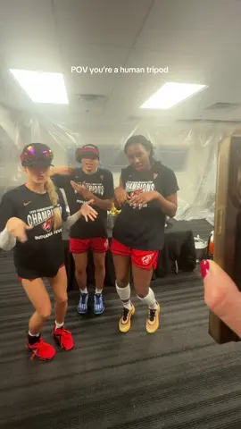 post ship celly @Aliyah Boston @S O P H I E