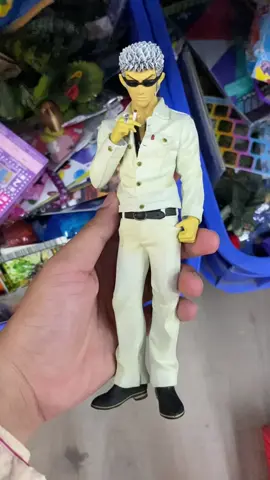 มาแอบอะไรในนี้ 👊🏻✨ #โมเดลอีกา #ของวินเทจ #ของเล่นยุค90 #เรียกเขาว่าอีกา #crows #crowsxworst 