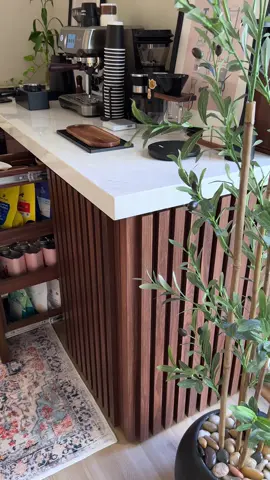 كورنر الأحلام ♥️♥️✨ من @شركة شاد alemar  #ركن_القهوة #fyp #viral #your_coffee #اكسبلور #v60 #كورنر_القهوة #قهوة_مختصة #جدة #بريفيل_باريستا_تاتش #بريفيل #قهوة_مقطرة #ايس_دريب #ترند #محاصيل_قهوة #كورنر 