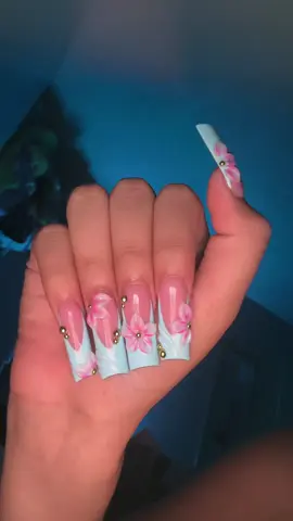 another cute summer set 🩵🌸 #nailtech #nailinspo #foryou #summernails #fyp 