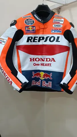 WhatsApp +923338644511 We are manufacturer of leather motorbike suits jackets gloves and boots for more details and place your order contact us on WhatsApp  #foryou #highway #saftey #biker #rider #europe #usa #motorcycle #honda 