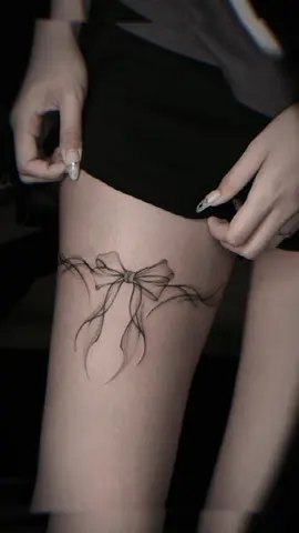 Mẫu xăm nơ vị trí đùi 🎀 #namink #tattoo #saigon 