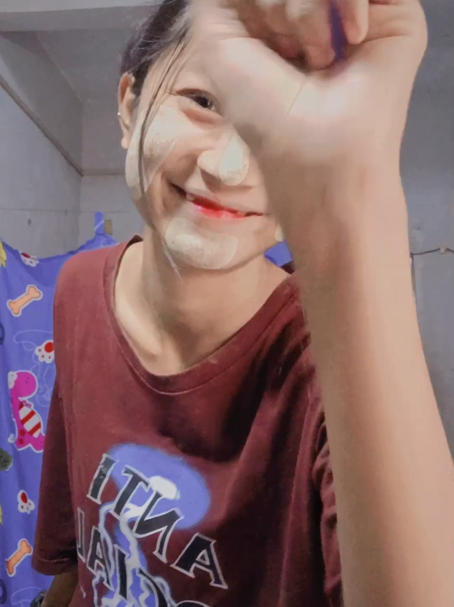 #ဘာညာပေ့ကွာ🤣🤣 #အပြုံးတွေနဲ့နှိပ်ဆတ်မယ်🤪 #အရိုးလေးကိုချစ်ပါ🖤🐼 