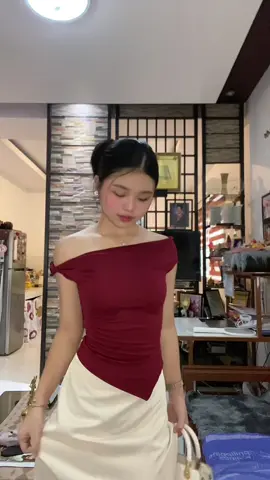 this red top is on fireee ❤️‍🔥💋 #redtop #fyp #foryoupage #outfitideas #eleganttop #richtitaoutfits #titaoutfit #semiformaloutfit #affiliate 