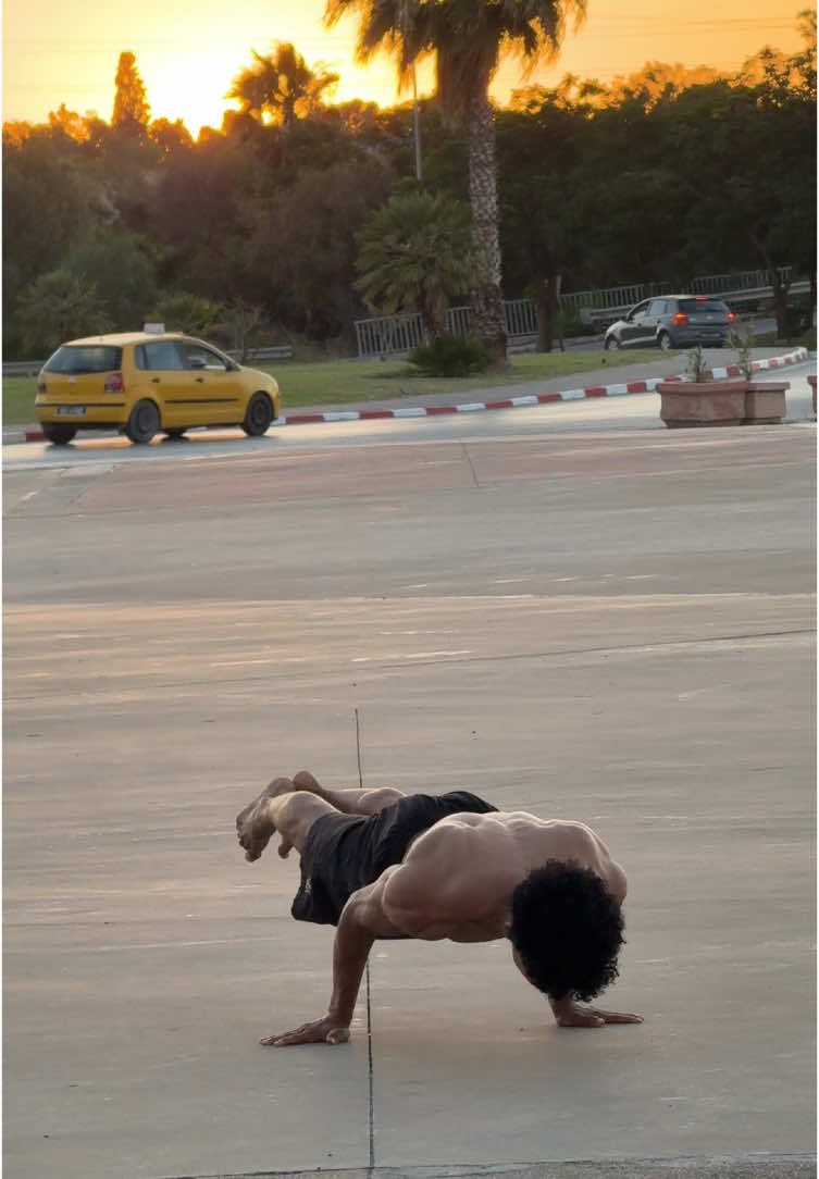 Wait for the push #calisthenics #gym #motivation #workout #sport #viralvideos 