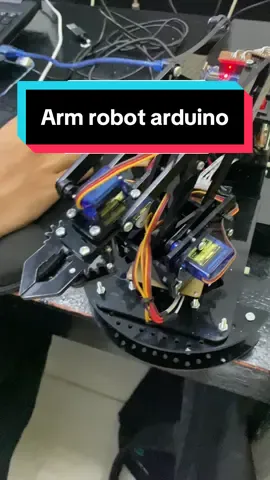 Arm robot, Kontak wa jasa ada di bio,  Order jasa wa : 0812-8337-9677 #jasaarduino #jasaiot #arduino #iot #robotika #jasarobotika #jasaprogrammer #arduinoproject #iotproject #labrobotika #jasaarduinoproject 