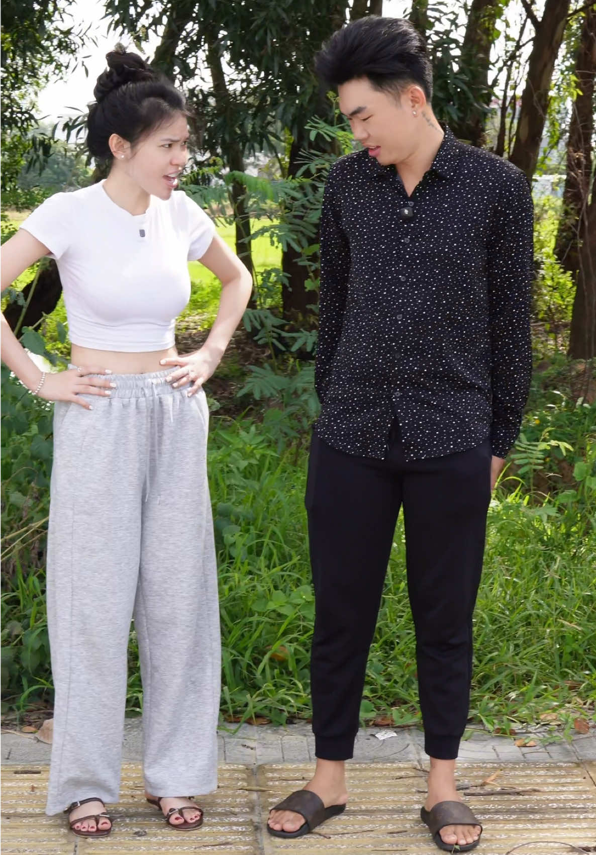 Chưa đá nữa mà né rồi trời