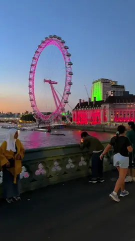 London Nightlife 😍😍 #london #foryou #uk 