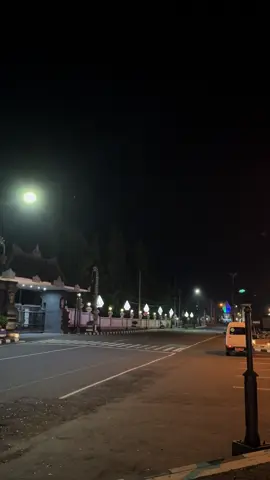 Purowrejo night vibes🫀🧠#fyp #xycba #4upage #storywa #fyppppppppppppppppppppppp #lewatberanda #mentahanvideo #purworejo 