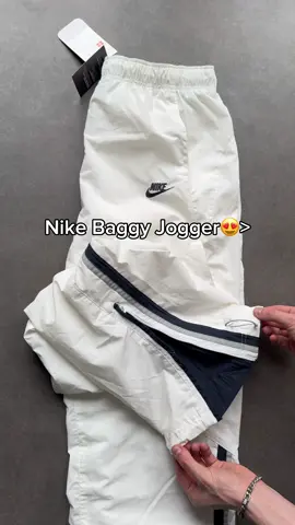 Need baggy nike joggers 😍#tracksuit #fashion #streetwear #jogger #baggy #nike #vintagenike #trackpants #clothingbrand #nikejoggers #baggyfit #authentic 