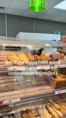 #frühervogel #schokocroissant #früher #vogel #frisst #euch #haha #fy #fyyyyyyyyyyyyyyyy #viral 