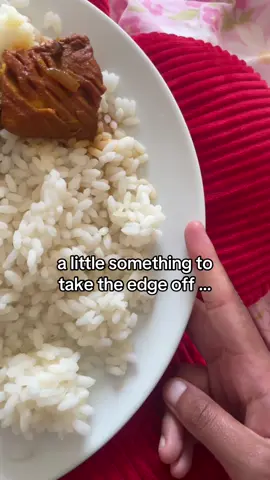 me n my love for chorru n curry is unmatched 😭 #mallu #chorru #chorruandcurry #curry #takeofftheedge #trend #kerala #malayali #browngirl #currymuncher #munch #yum #food #desi #fyp #bigback #baddie #slaytheday #trending 