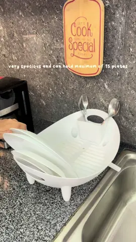 dish rack for plates! duch a space saver  #dishrack #dishrackorganizer #dishorganizer #dishwasher #dishorganizerph #plateorganizer #dishrackdrainer #dishdrainer #kitchen #kitchenorganizer #kitchentools #kitchenessentials #organizer 