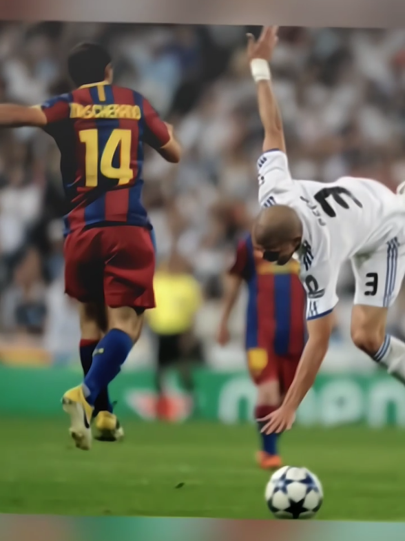 langsung dibales sama tumbal evo 🗿😹 #mascherano #pepe #football #fypシ #creatorsearchinsights 