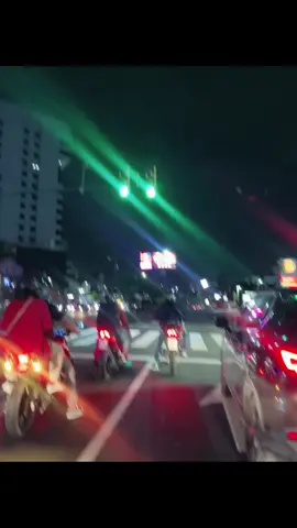 Alerta! 🚨 #foryoupage #paratii #guayaquil #noche #moto #alerta 