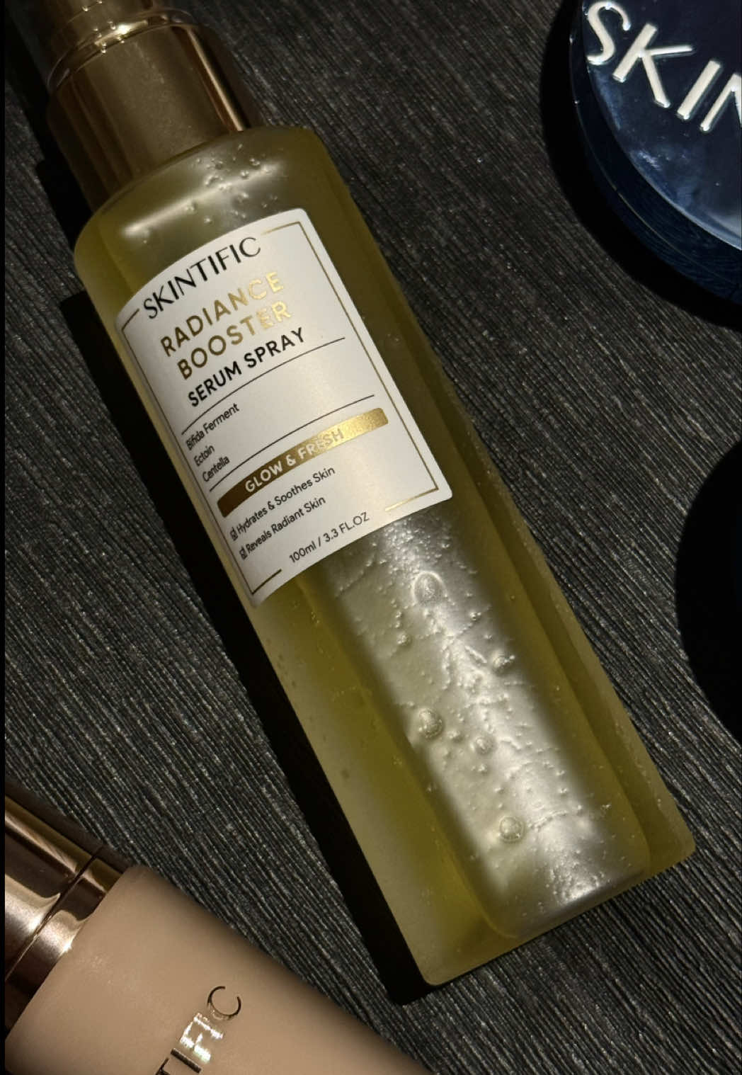 Instant hydration with @Skintificid 🫶 #serumspray #dewymakeup 