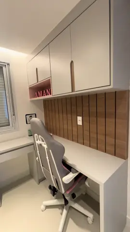 Mais detalhes desse quarto de apartamento todo planejado e agora com a decoração 🥹❤️ #interiordesign #designerinterior #quartodecorado #quartopequeno #apartamento #apartamentopequeno 