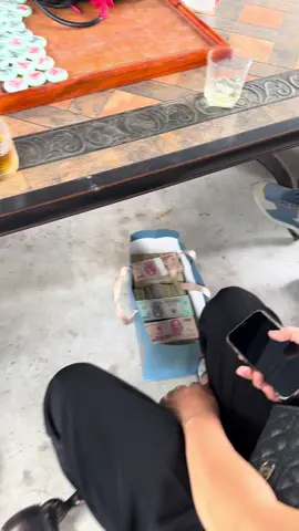Nay gặp khách mua xe full tiền mặt cười như gặp bác hồ luôn 