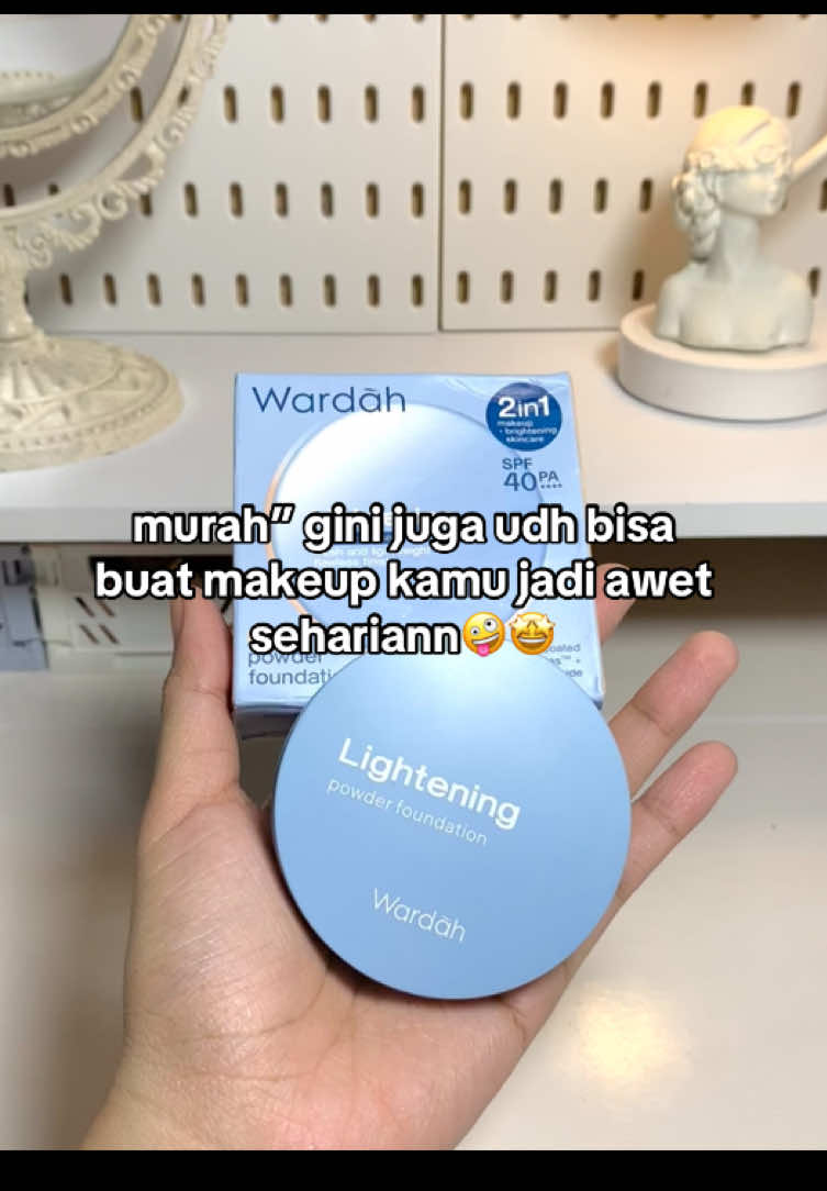udah murah awet lagii #wardah #wardahlightening #powderfoundation #buy1get1 