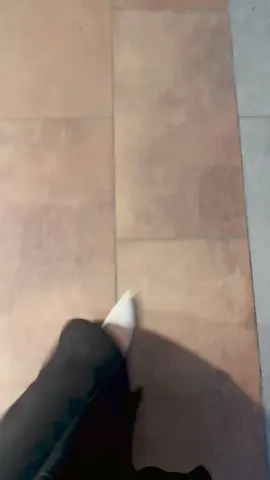 من فنون الانكيت هذا مشي  الأنثى الصحيح🌸#الشعب_الصيني_ماله_حل❤️😍🌹💐😘💓❤️🤗 #TikTokAwards 