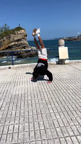 Chill😝🙏🏽. . . . . . #españa #fullplanche #chill #streetworkout #calisthenics 