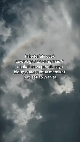 Tetap pada prinsip       #satuwanitasja#fypppppppppcapcutttt#tdkcuek#julisummer