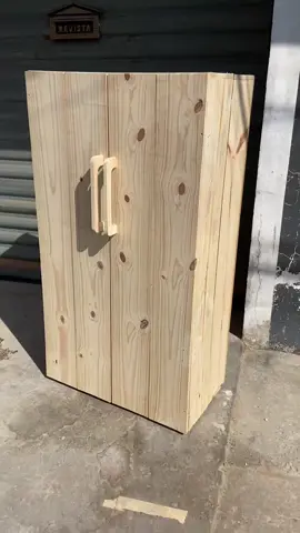 #guardaroupa #moveis #moveisrusticos #moveispinus #marcenaria #marcenariacriativa #pallets #pallet #palette #pinus #moveis #moveisplanejados #ideias #armario #madeira #moveisdemadeira #marcenariacriativa #marcenaria #f #foyou #foypage #vira #viralvideos 