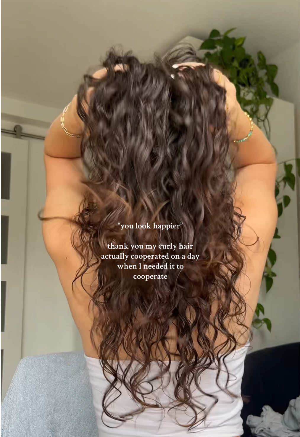 more likely to spot a unicorn tbh #curlyhair #hair #relatable #trend #taylorswift #youlookhappier #hairtok #girlythings #hairroutine #curlygirl #hairtips #Inverted #Inverted 