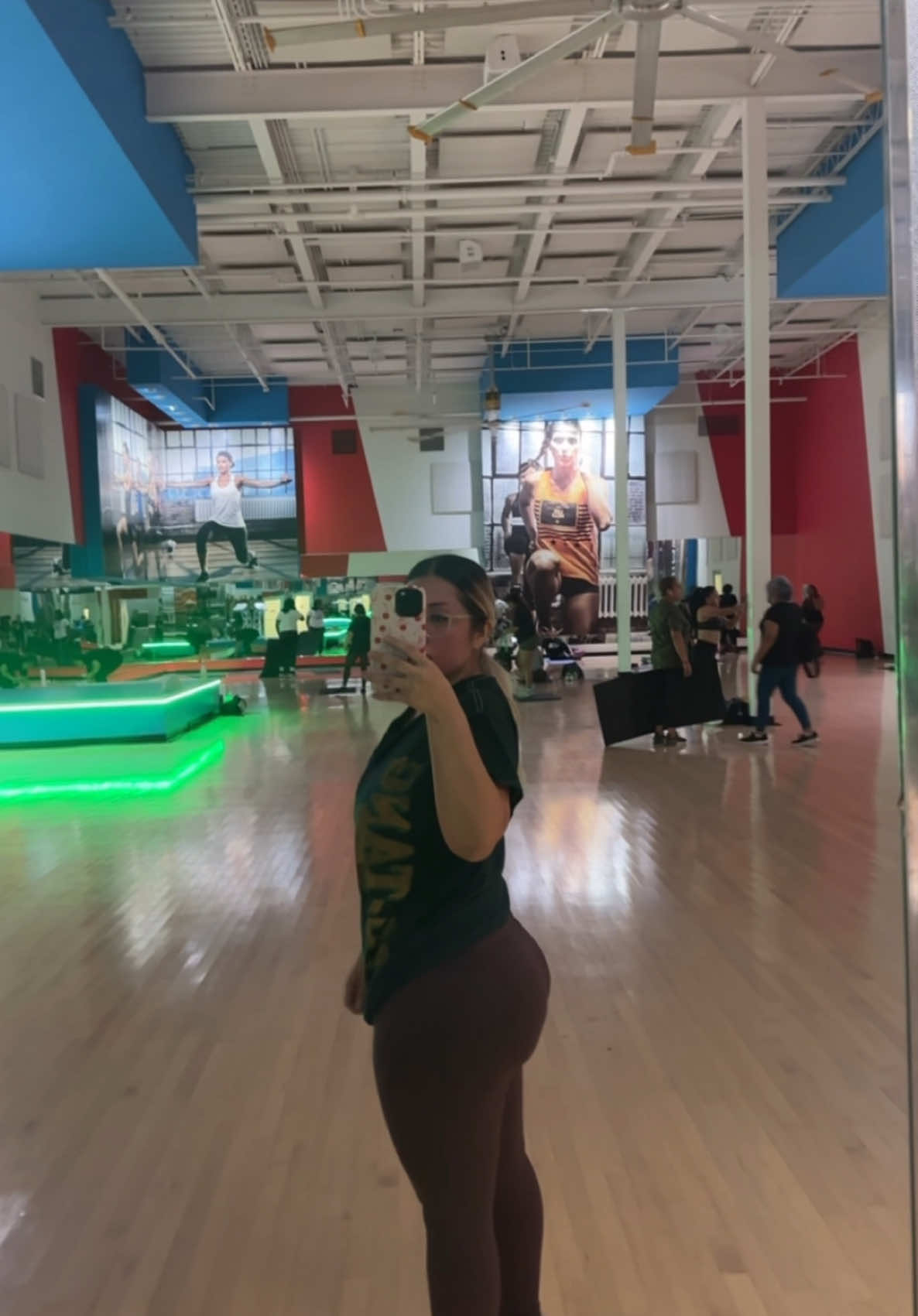 Do ur cardio and sweat it off wearing your @Sweet Sweat #gymgirl #gymrat #GymLife #tiktokshop #workoutmotivation #cardio 