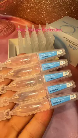 Glass Skin hack ✨💧 hyaluronic acid = hydration heaven @WNP SKINCARE #wnpskincare #wakenatureperfection #hylaronicacid #glassskin #kbeauty #skincare #skincareroutine 