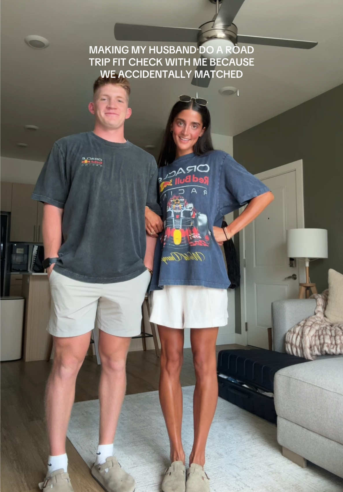 I love when we accidentally twin 😈 #fitcheck #roadtripoutfit 