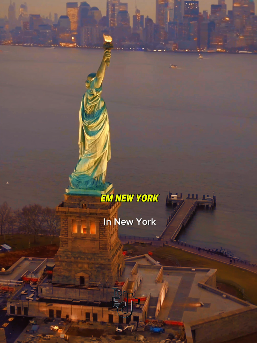 Empire States Of Mind - Jay Z e Alicia Keys @Sandro Rodrigues Braga  #aliciakeys #aliciakeysbraids #jayz #empirestateofmind #newyorkcity #newyork #nostalgia #lyric #lyrics_songs #music #traducao #tradução #traduçãobr #musicalegendada #letras #letrasdemusicas #letrasdecanciones #CapCut 