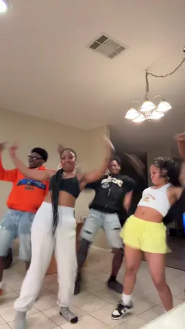 😭😭😭😭😭😭 @Playb0y_blue @theo® @thaonlyygirlyy @Layleezy🌟 