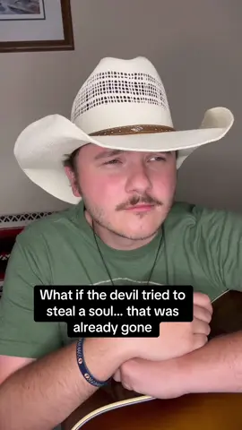 Dolly tried to warn us about that chick.. #fyp 