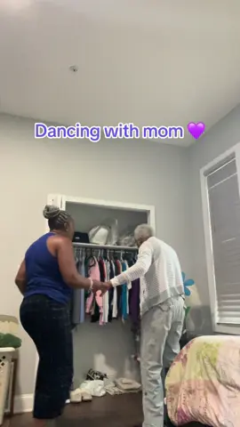 #dancing #dancingwithmom #ilovemymom #dancingmom 