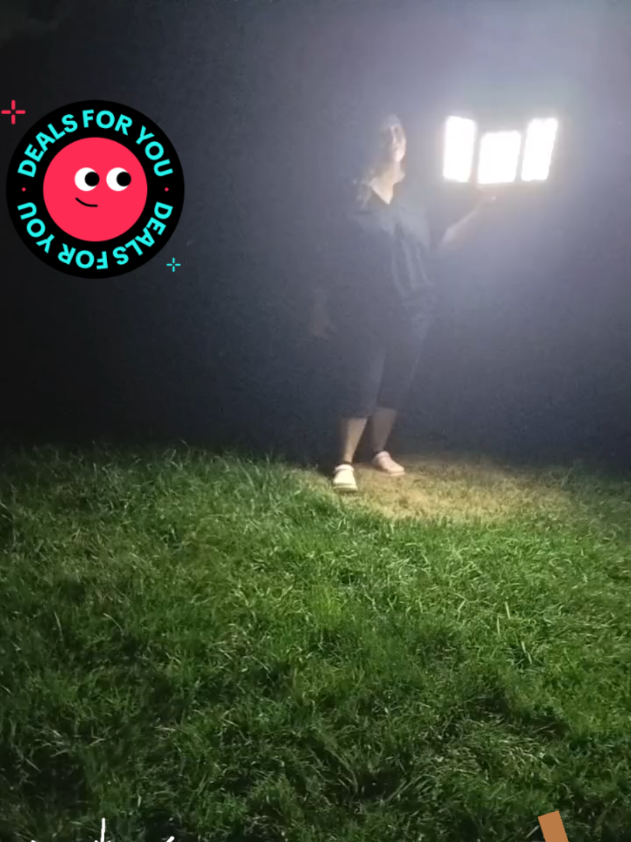 @FutureHaus #futurehaus #solar #flood #lights #led #ledlights #motion #sensor #controlremoto #Waterproof #3modes #Outdoors #light #summervibes #summersale #tiktokshop #summermashup #paratiiiiiiiiiiiiiiiiiiiiiiiiiiiiiii #fvp #viral #foryoupage #tiktokshopsales #Summer #fv 