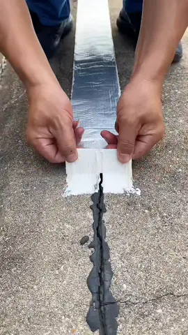 Strong waterproof butyl tape, house leakage, roof crack waterproof repair tape # J base tape # waterproof leakage # crack repair # roof leakage#tools #foryou #goodthing #TikTokShop #hardwaretools 