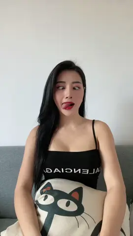 2 nguoi trong cùng 1 clip 😂