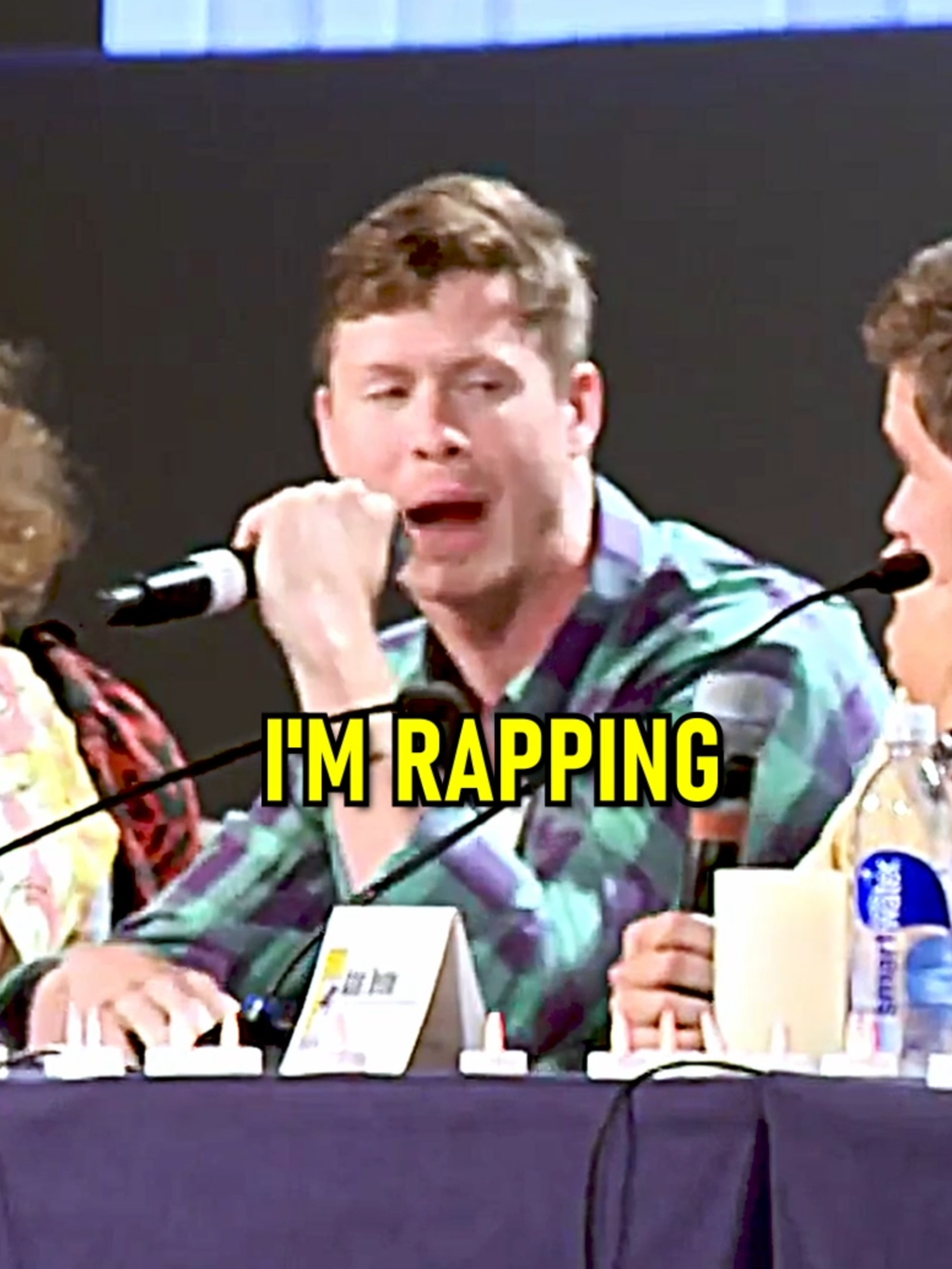 Ders Freestyles Live At Comic-Con #throwback #freestylerap #andersholm #workaholics #offthedome #offthetop #freestyle #spittingbars #funny #fyp