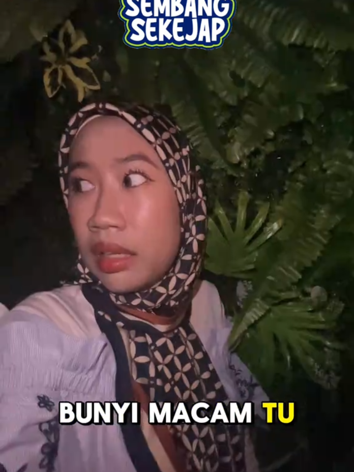 Hauntu bukan sebarang rumah hantu sebab rasa macam tersesat dalam filem seram sebenar! Masa ni lah nak tahu korang sebenarnya berani atau acah berani je! 😈😌 @hauntumy Berminat nak menaja atau kolaborasi? Email je ke hello@syok.my atau WhatsApp 012-2494632. #SembangSekejap #SYOK #Hauntu #RumahHantu #Seram #TheCurve #HauntuMY #ImmersiveExperience