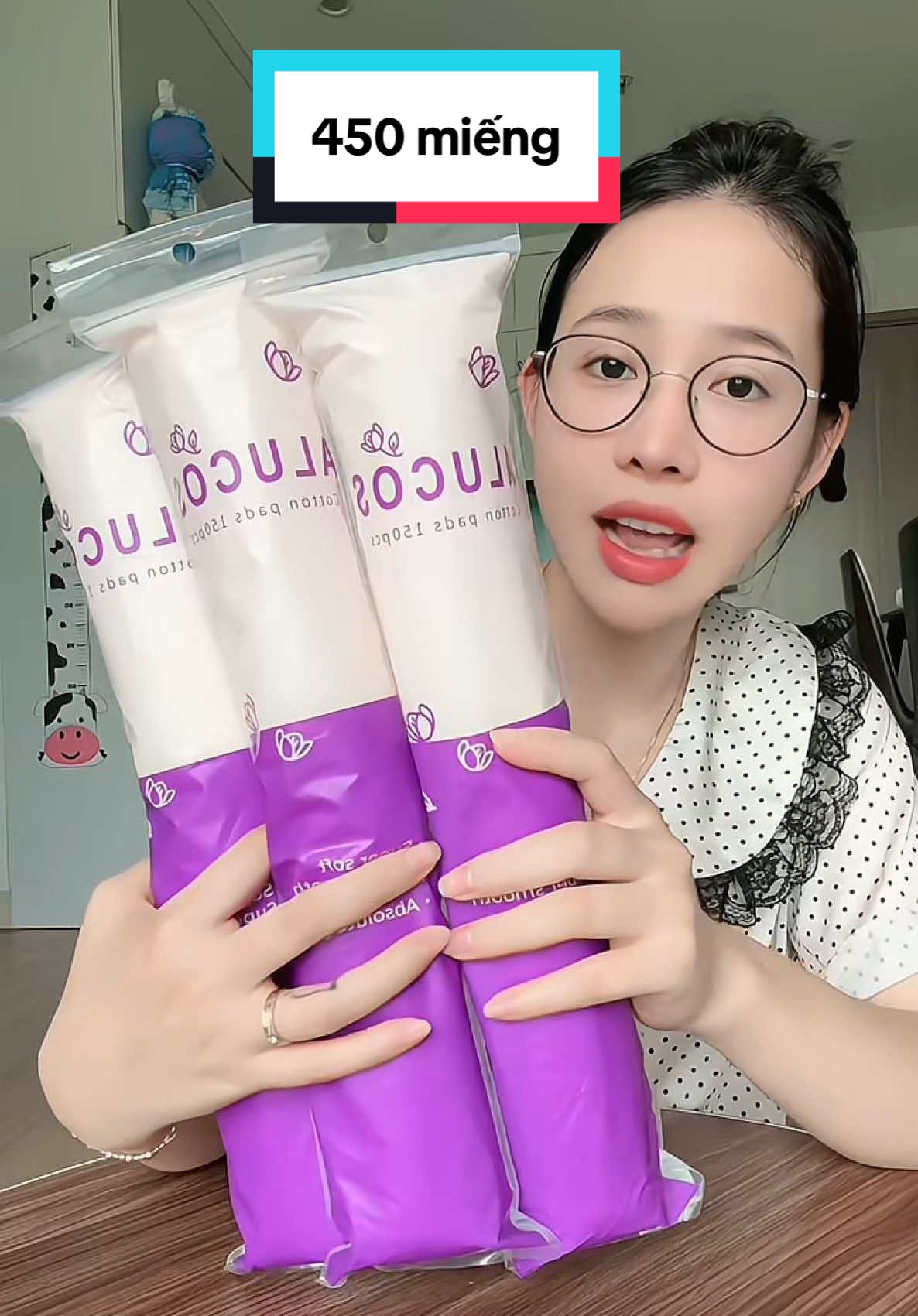 Bông tẩy trang Alucos bo tròn viền k bở, k dính bông lên mặt, làm sạch nhẹ nhàng, k rát, an toàn cho cả da nhạy cảm #thomphanreview #bongtaytrang #bongtaytrangalucos #alucos #bongtaytrangquocdan #chamsocda 