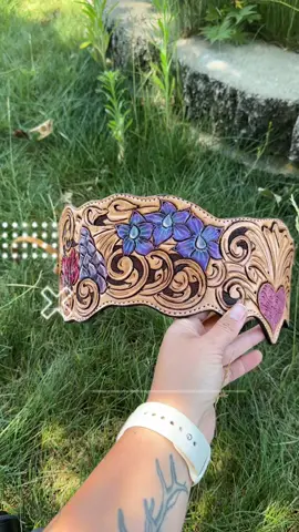 Ethereal. Floral. Bold. Unique. Elegant. All words that perfectly capture this custom hand-tooled waist cincher. Carved from grade A Herman Oak vegetable-tanned leather, she’s as timeless as she is striking. Available now on the website ❤️ #WesternFashion #TooledLeather #WaistCincher #CowgirlStyle #Leatherwork #HandTooled #FloralTooled #WesternWear #CustomLeather #StatementBelt