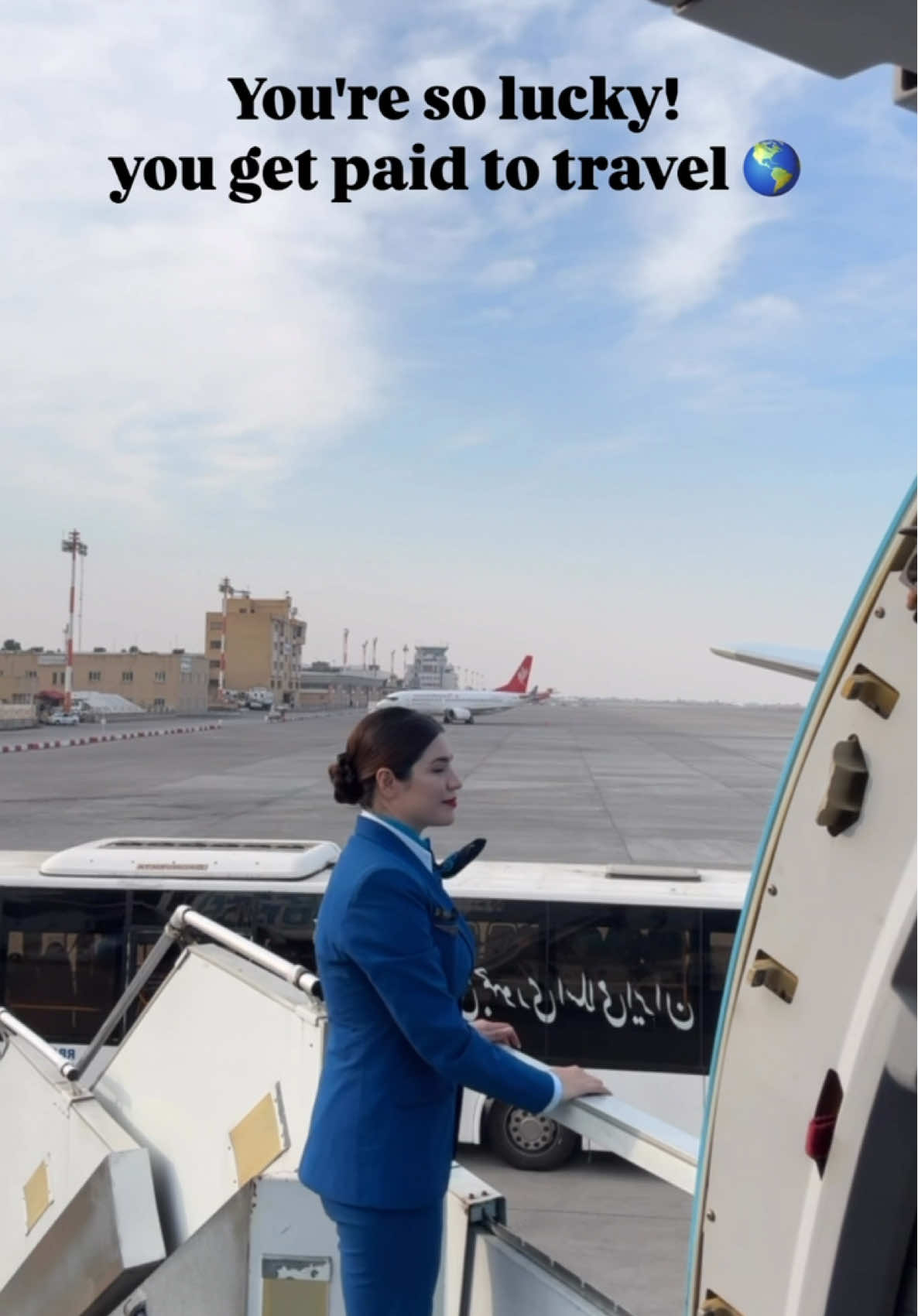 Ready for everything ! ✈️ #kuwait #jazeeraairways #flightattendant #cabincrew #cabincrewlife 