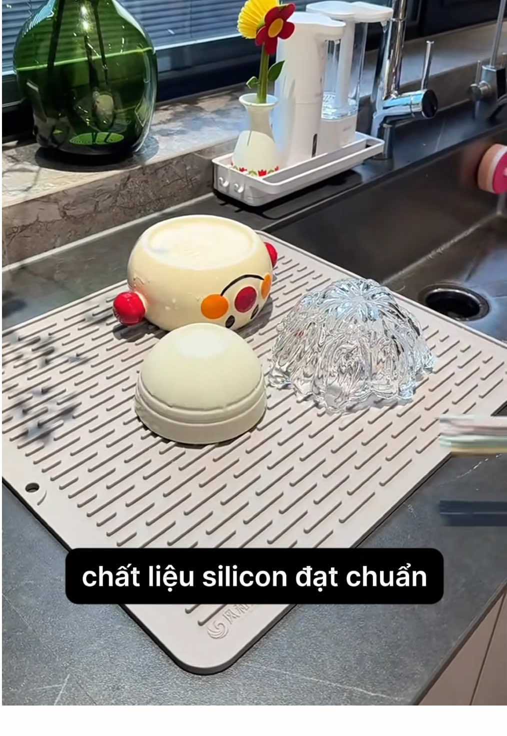 Thảm silicone cách nhiệt đa năng, tiện ích