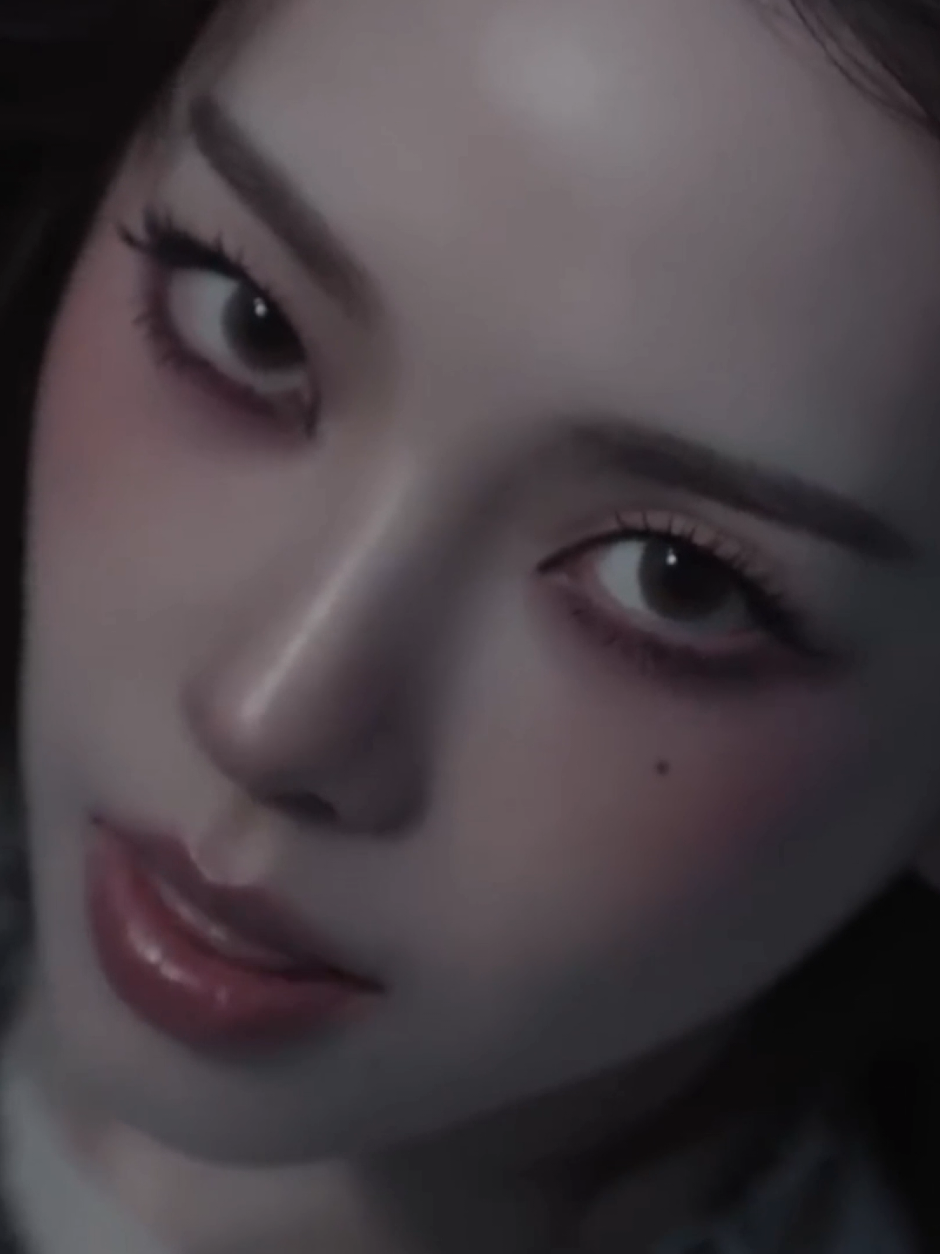 Queen is back #karina #aespa #카리나 #yujimin #kpopfyp #dirtywork #mv 