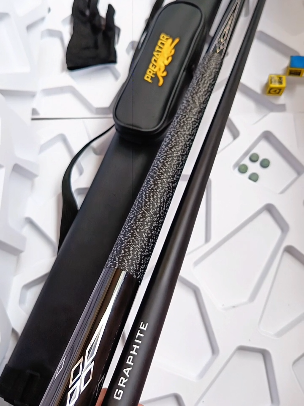 Predator Billiards Graphite Carbon Fiber Cue Stick Tako billiard 1/2 Split Pool Cue 10.5mm 11.5mm 12.5mm tip cue sticks Free Case Gifts #poolcuestick  #cuestick  #tako  #billiard  #billiards  #billiardsmagic 